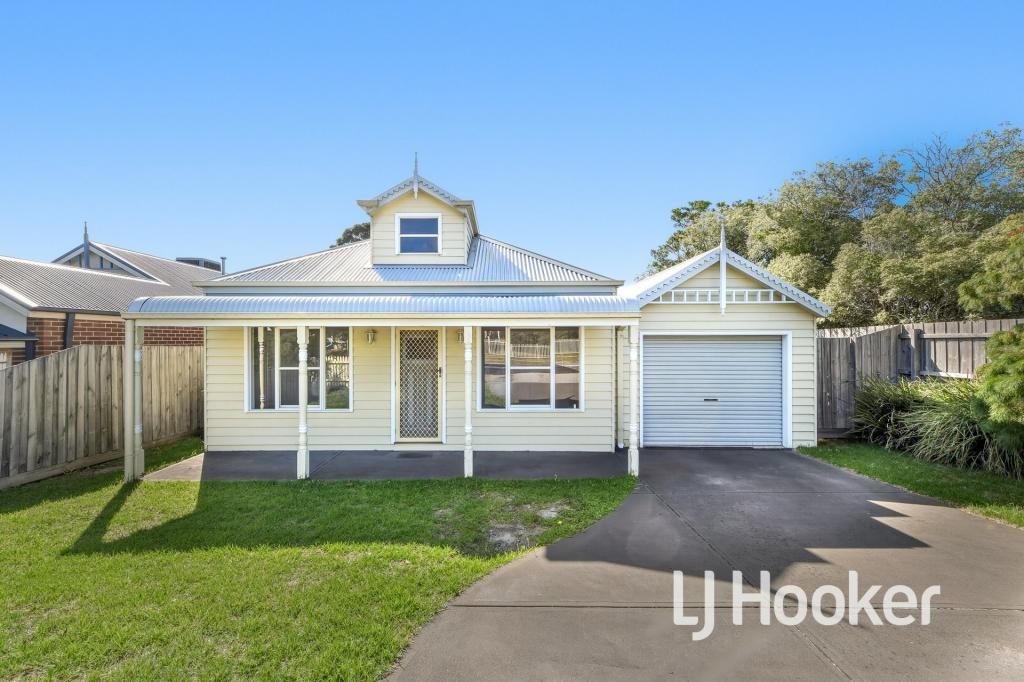 22a Ahern Rd, Pakenham, VIC 3810