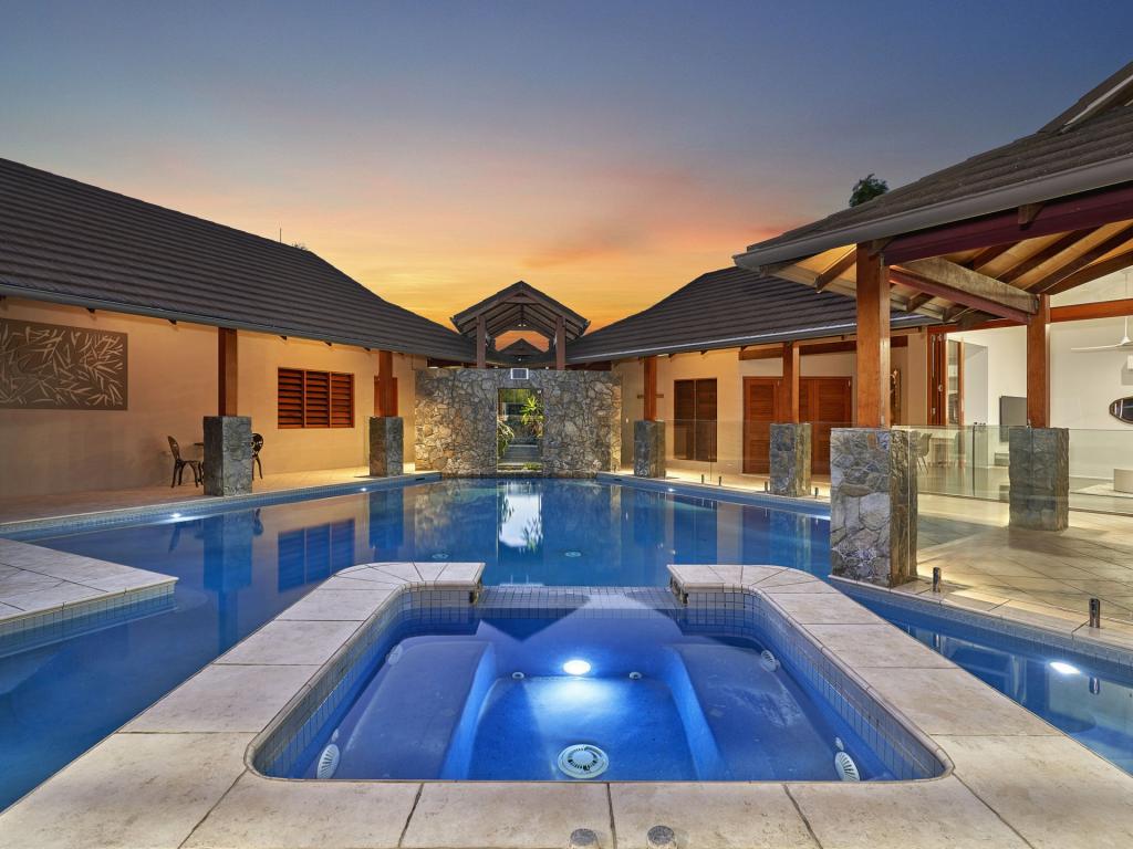 15 Gibson Cl, Clifton Beach, QLD 4879