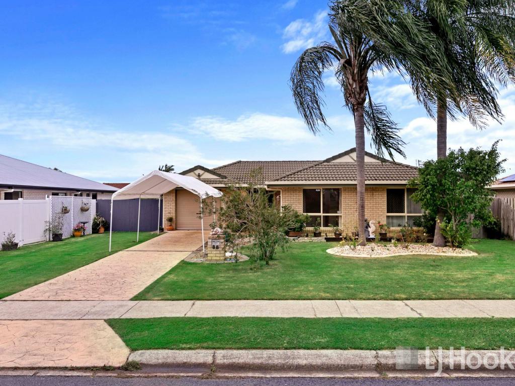 88 Hansen St, Urangan, QLD 4655