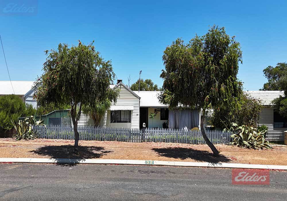 32 Grant St, Narrogin, WA 6312