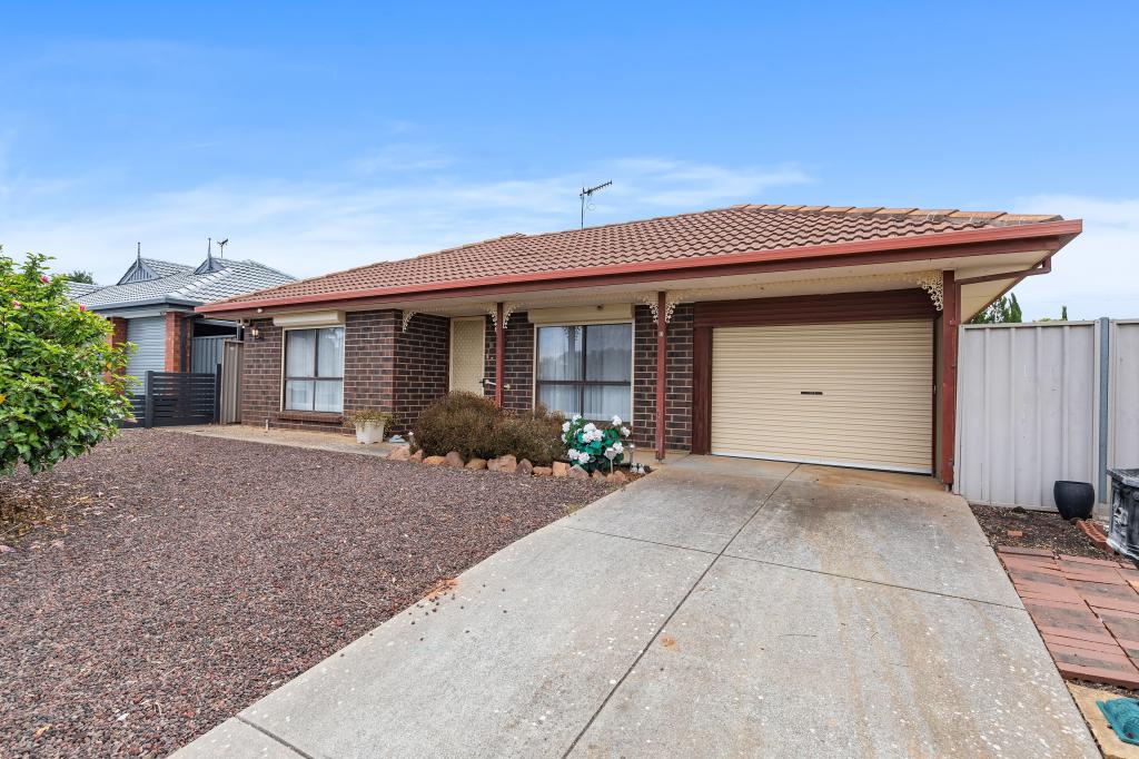 8 Cassinia St, Craigmore, SA 5114