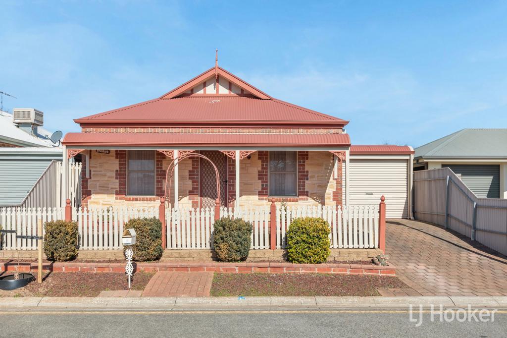 7 Farnell Pl, Greenwith, SA 5125