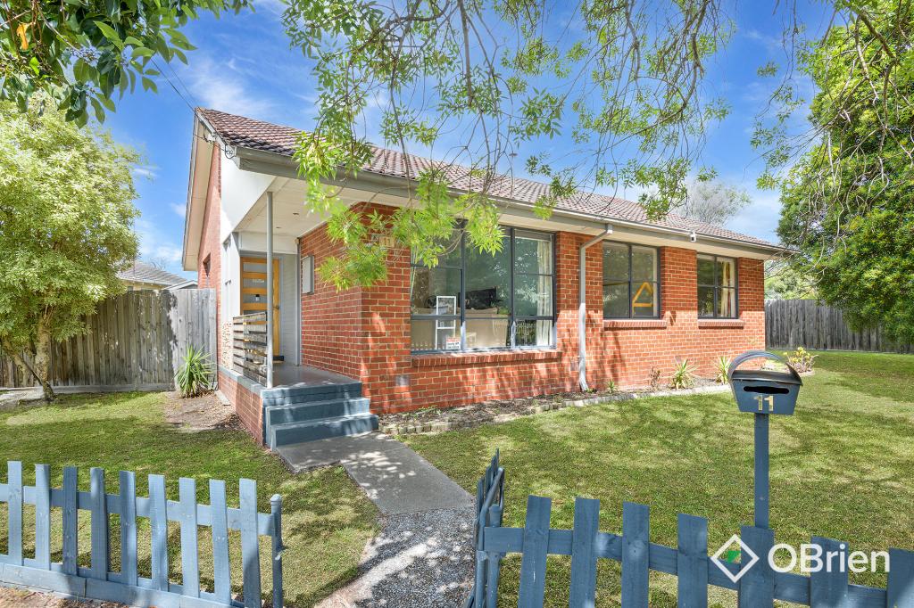 11 Hoop Ct, Frankston North, VIC 3200