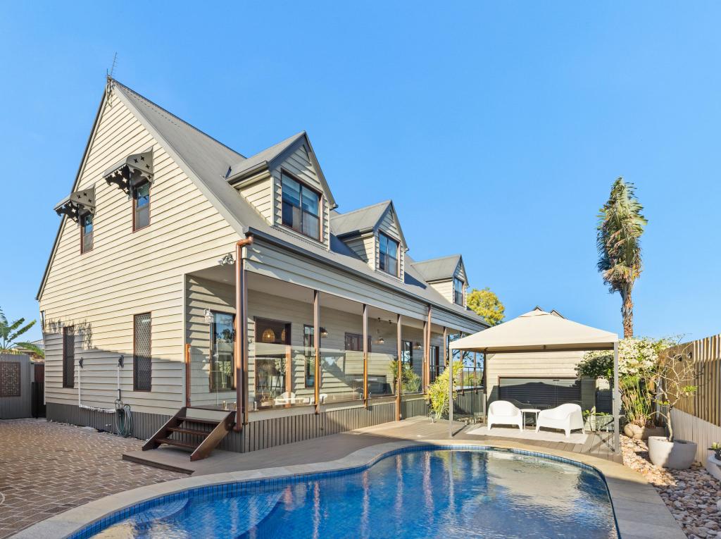 3 Emerson Way, Oxenford, QLD 4210