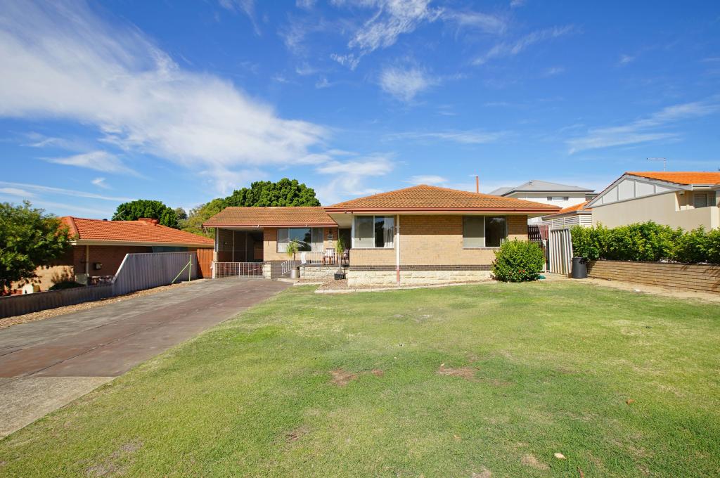 29 Davies Cres, Kardinya, WA 6163