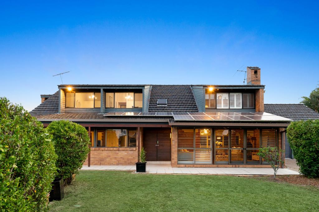 10 Apley Ct, Carindale, QLD 4152
