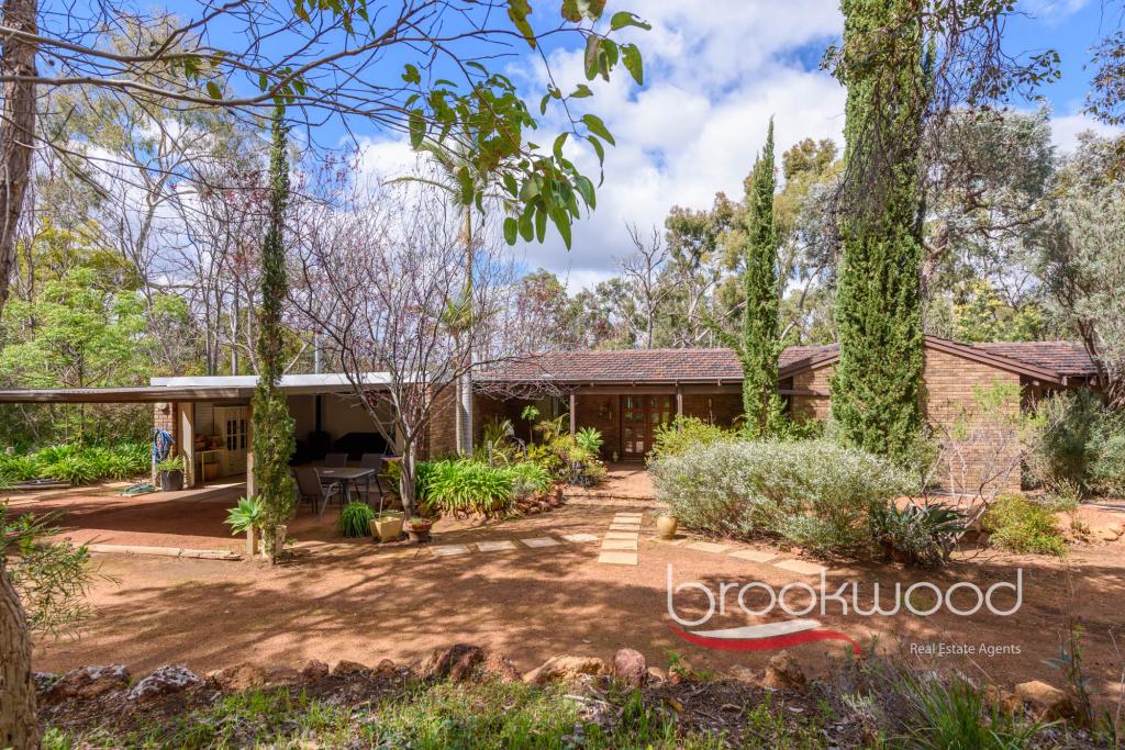 240 Colwyn Rd, Mount Helena, WA 6082