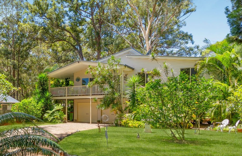 6 Lau St, Russell Island, QLD 4184