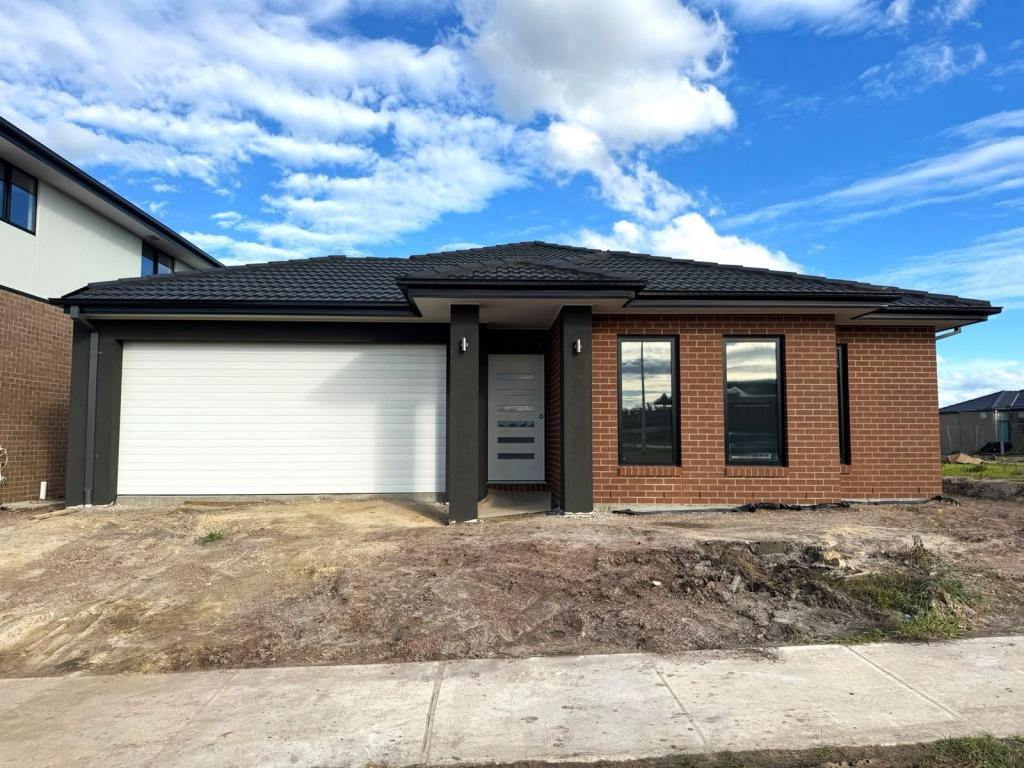 83 Goldfields Bvd, Clyde North, VIC 3978