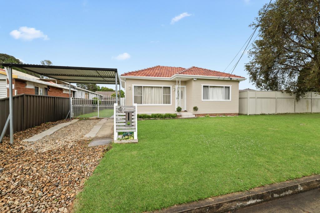 4 Benson St, Carramar, NSW 2163