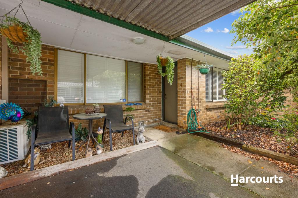 4/2-4 Charles St, Pakenham, VIC 3810