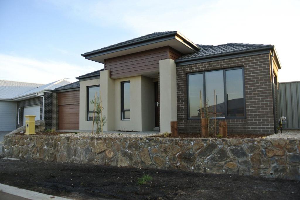 9 Farrow Pl, Maddingley, VIC 3340