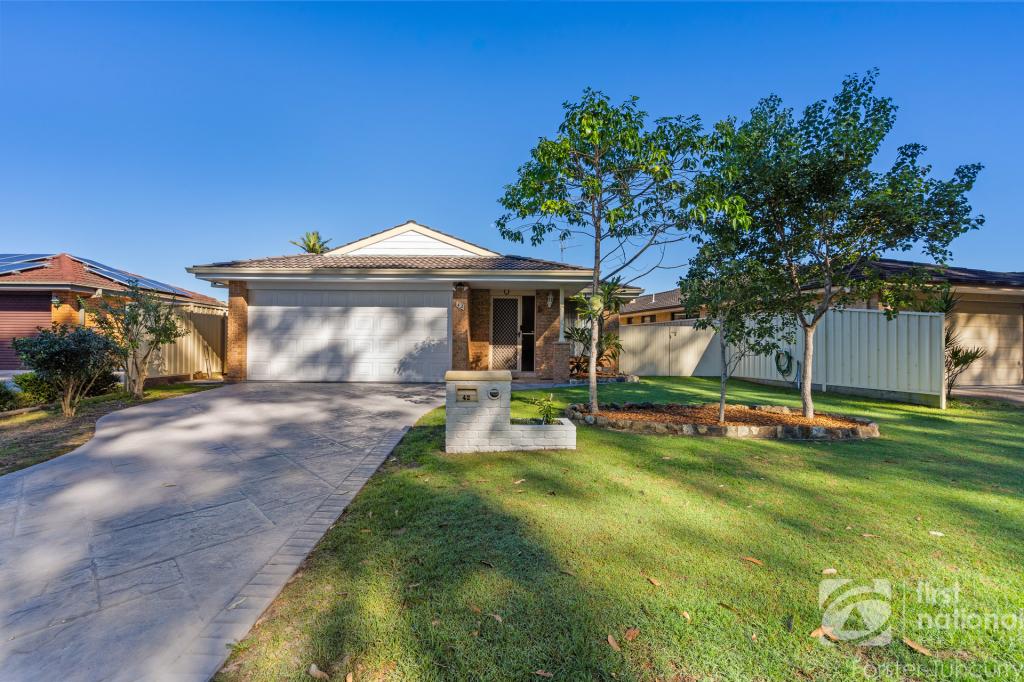 42 Mayers Dr, Tuncurry, NSW 2428