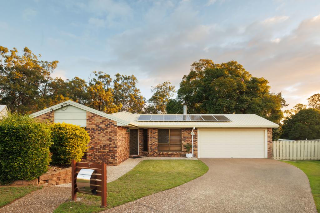7 Durham Ct, Camira, QLD 4300
