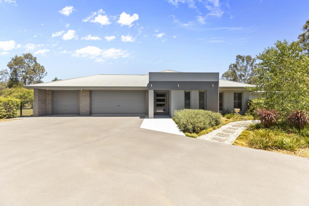 30 Redbank Rd, Lake Albert, NSW 2650