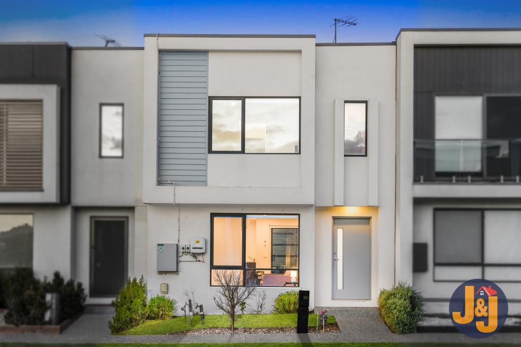 156 VEARINGS RD, WOLLERT, VIC 3750