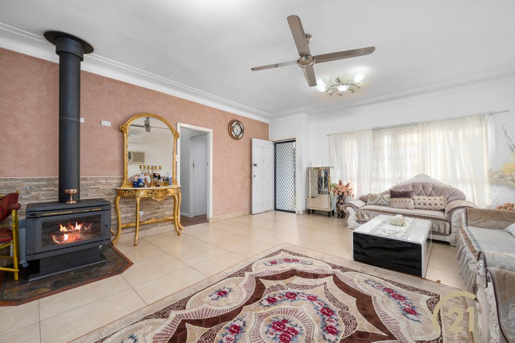 14 - 14a Benelong Ave, Smithfield, NSW 2164