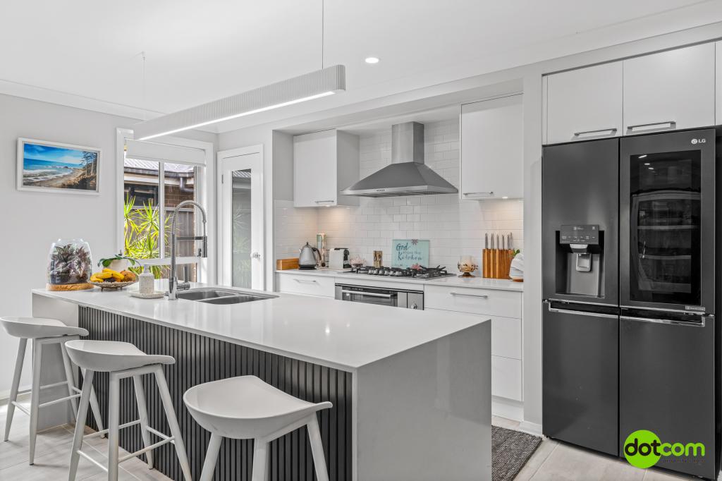 41 FAIRMONT BVD, HAMLYN TERRACE, NSW 2259