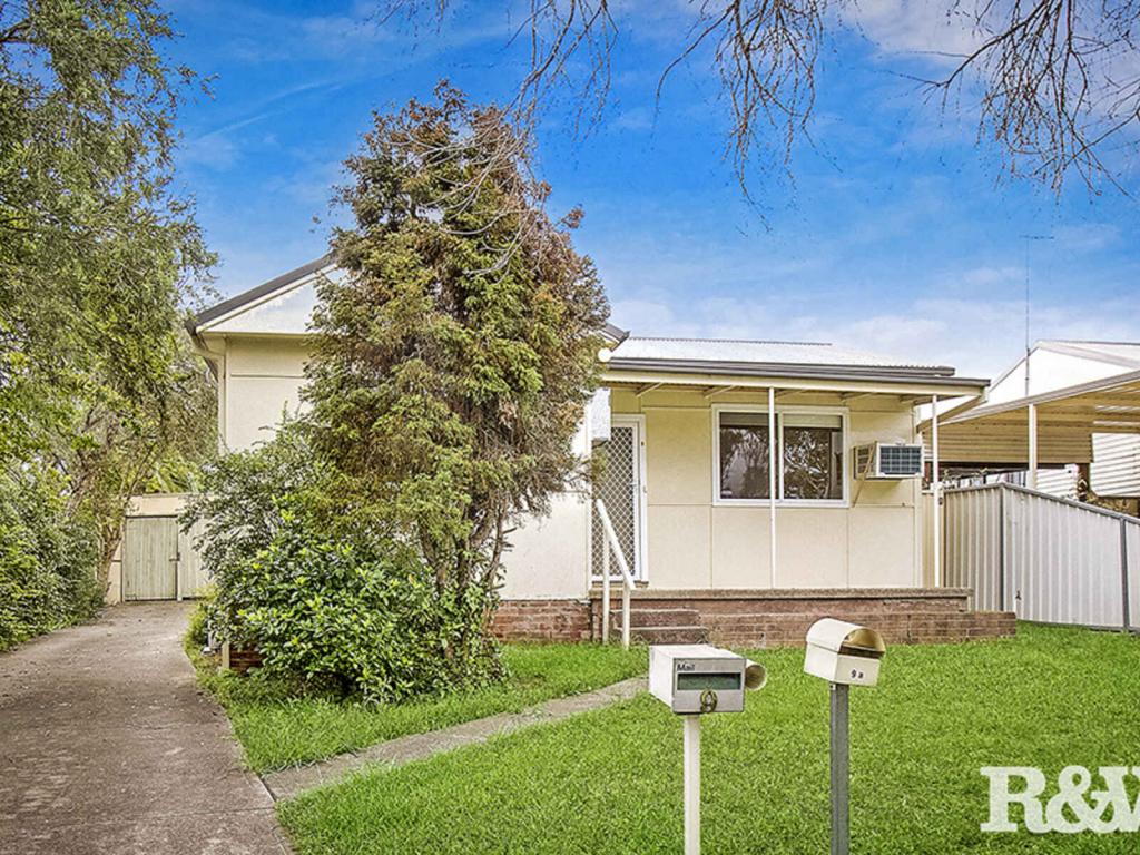 9 CAMBRIDGE ST, CAMBRIDGE PARK, NSW 2747