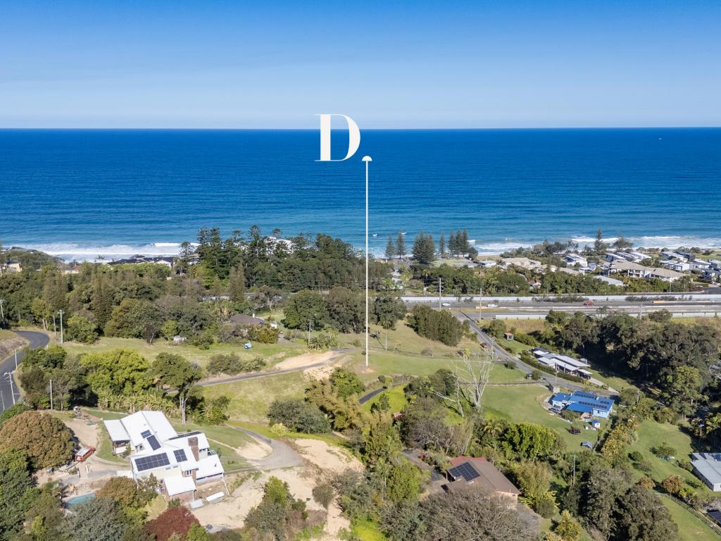 37A CAMPBELL CL, KORORA, NSW 2450