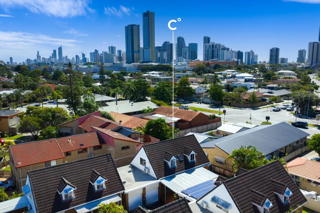 2/6 Christina Ct, Mermaid Waters, QLD 4218