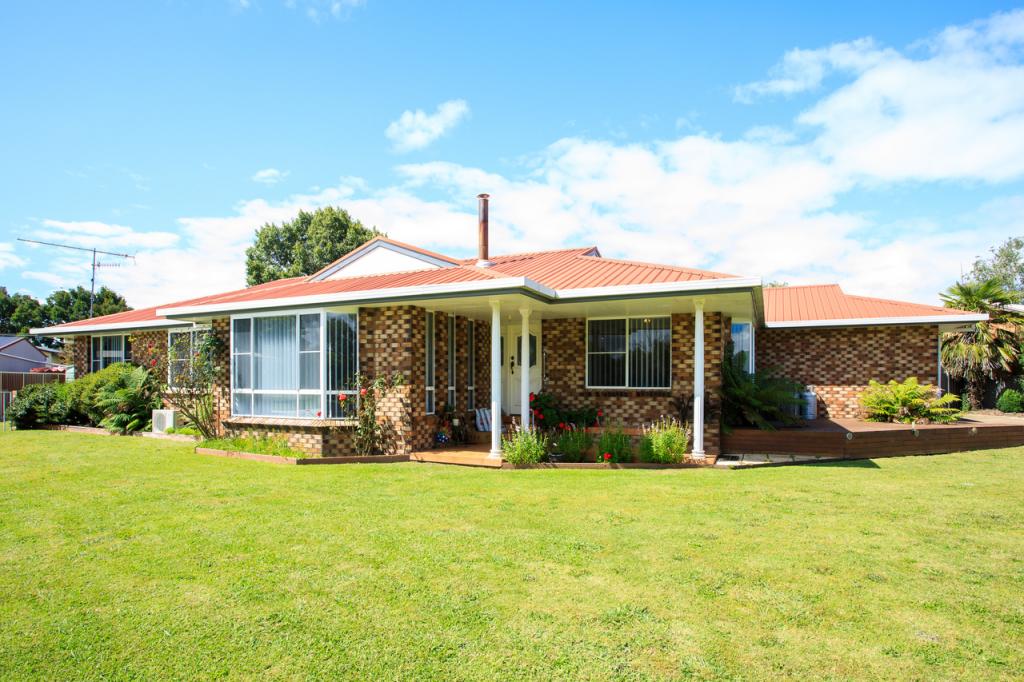 27 Nincoola St, Guyra, NSW 2365