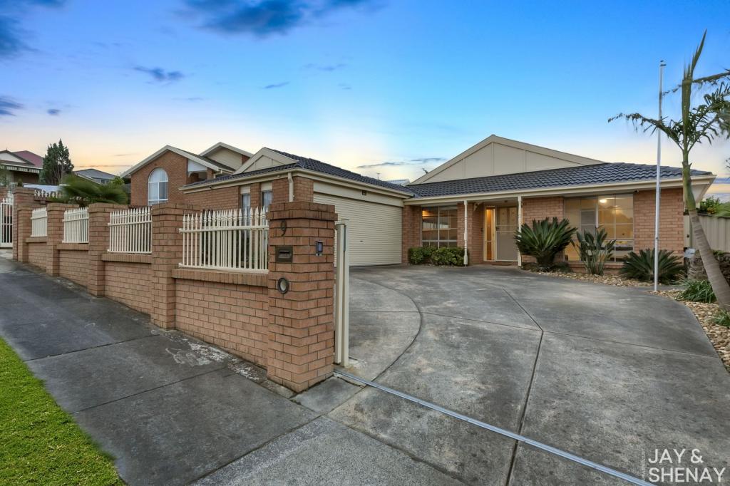 9 Gregory Cl, Endeavour Hills, VIC 3802