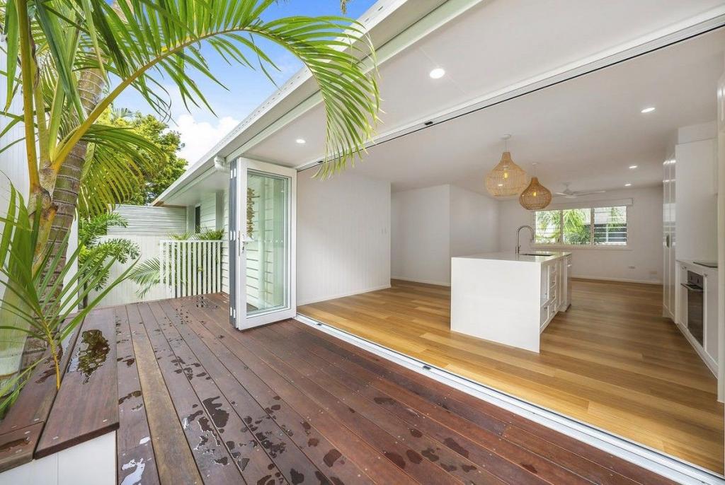 1/25 Evandale Cres, Miami, QLD 4220