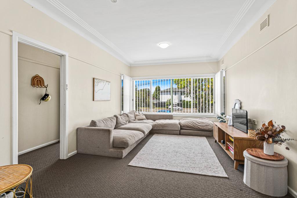 219 PORT HACKING RD, MIRANDA, NSW 2228