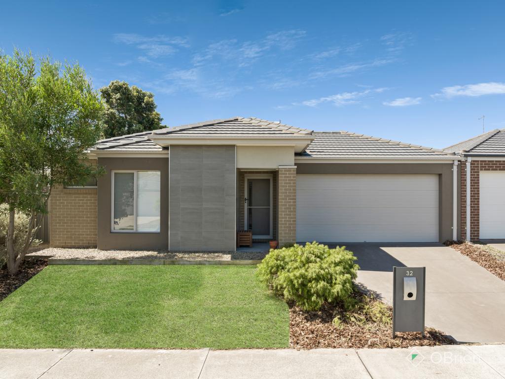 32 Tucker Bvd, Carrum Downs, VIC 3201