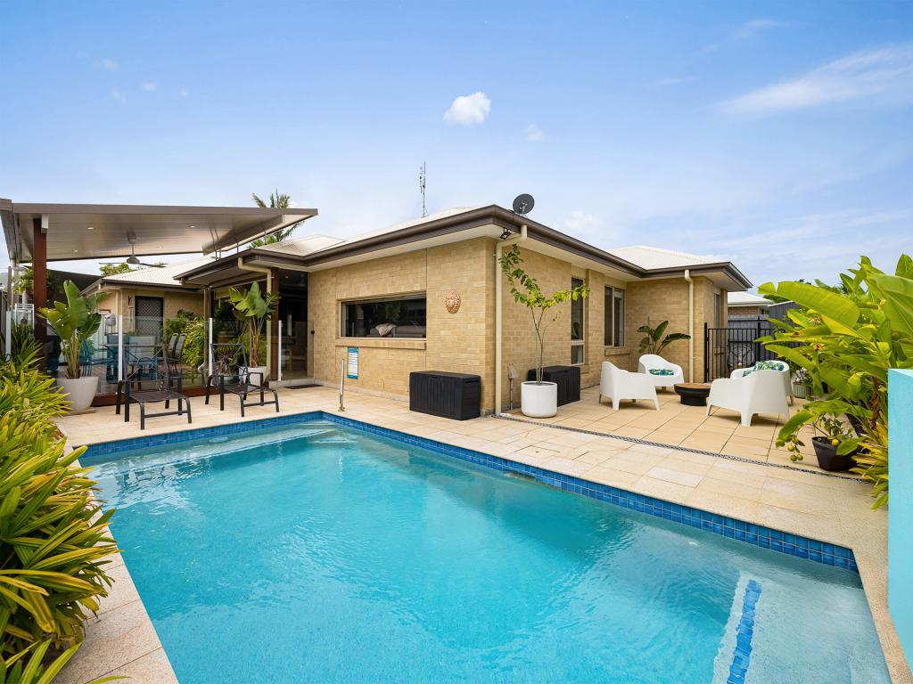 30 Sapphire St, Caloundra West, QLD 4551