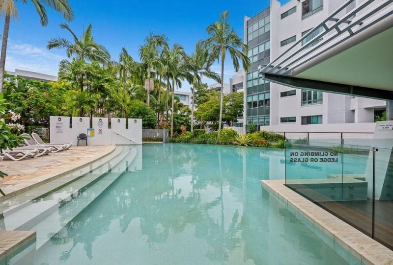 48/28 Bayview St, Runaway Bay, QLD 4216