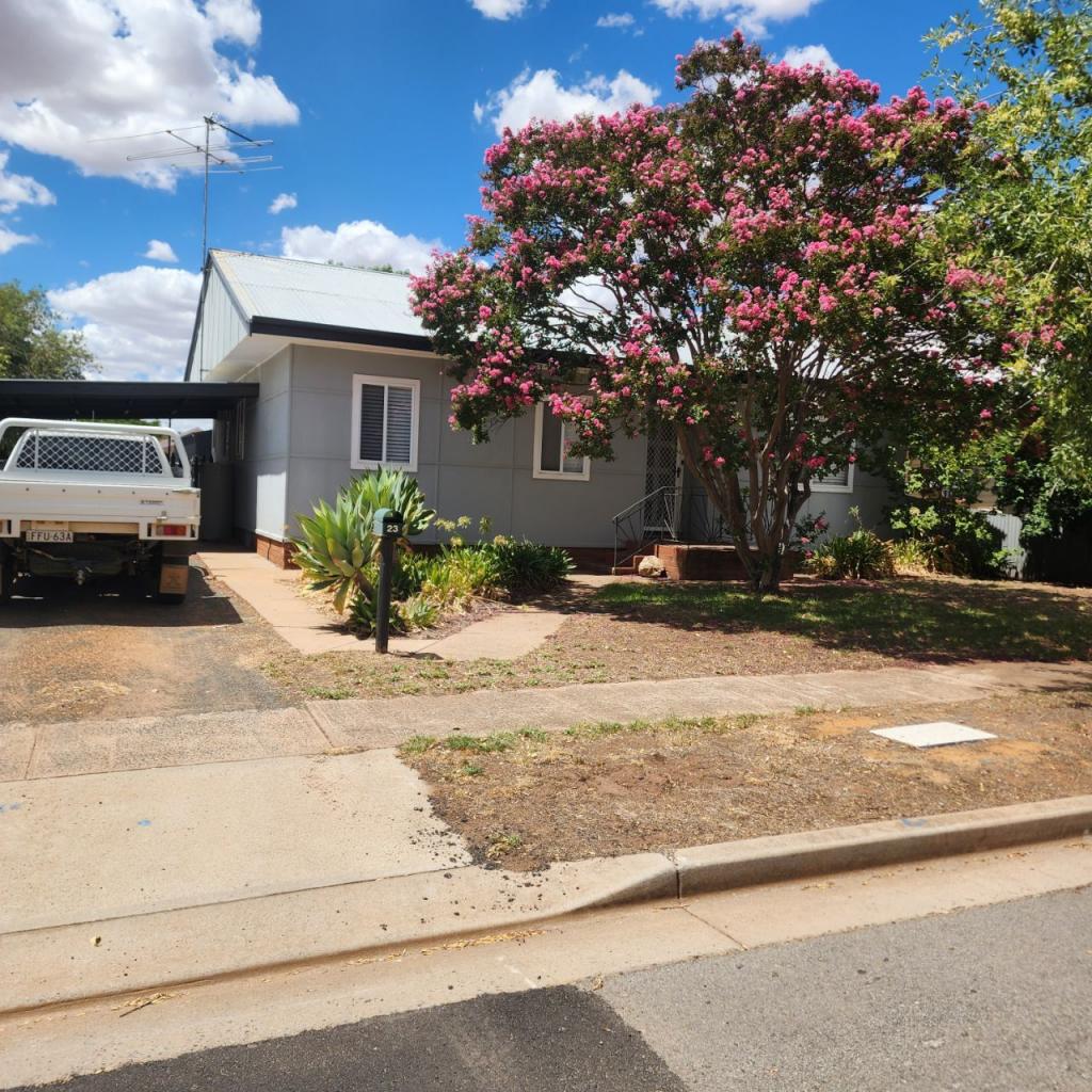 23 England St, West Wyalong, NSW 2671