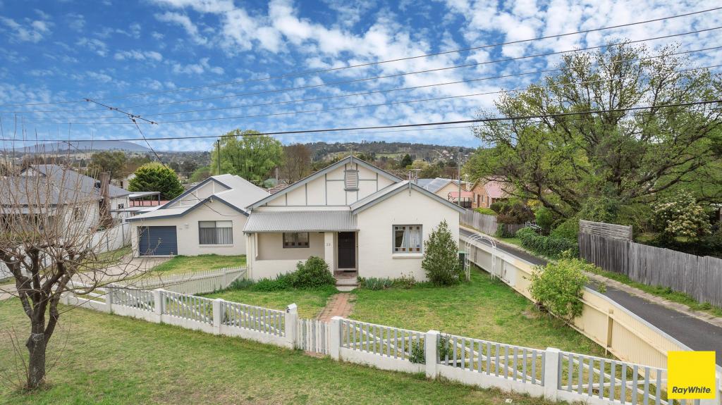 23 Railway Pde, Armidale, NSW 2350