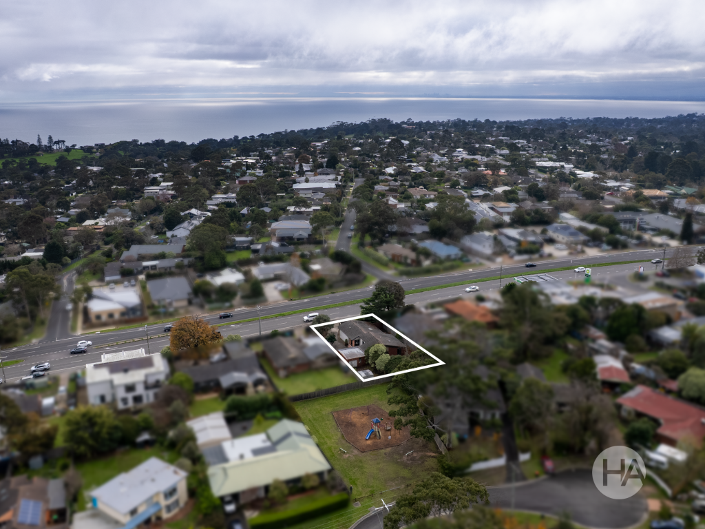 1374 NEPEAN HWY, MOUNT ELIZA, VIC 3930