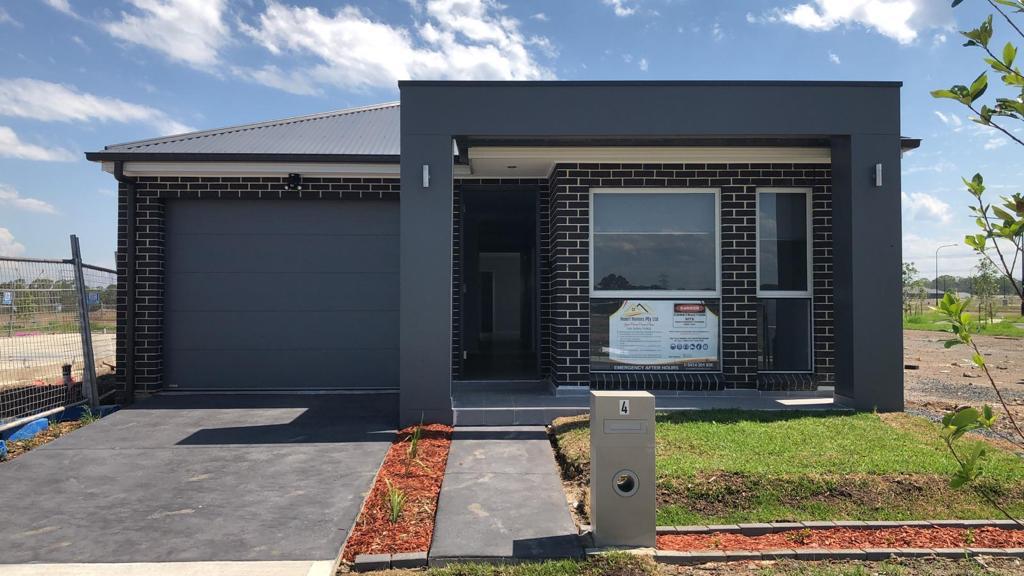 4 Charlie St, Jordan Springs, NSW 2747
