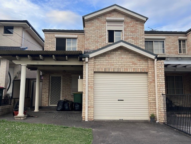 20b Throsby St, Fairfield Heights, NSW 2165