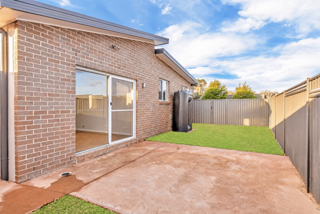 18a Wattlecrest Pl, Glenmore Park, NSW 2745