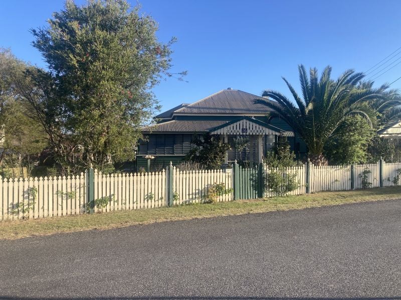 16 Mary St, Warwick, QLD 4370