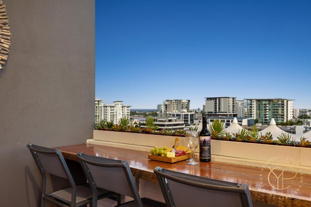 73/20 BEACH RD, MAROOCHYDORE, QLD 4558