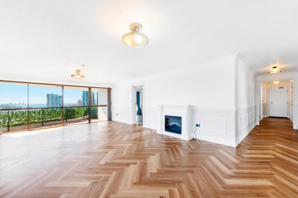 59/18 Commodore Dr, Surfers Paradise, QLD 4217
