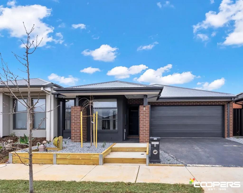 8 Athena Rd, Weir Views, VIC 3338