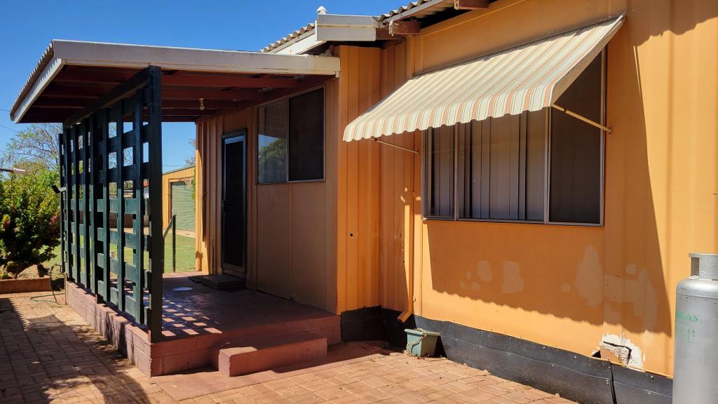 1 Fleming St, East Carnarvon, WA 6701