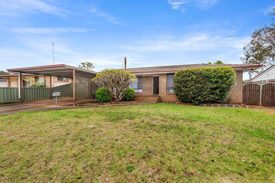 86 Jennifer Cres, Darling Heights, QLD 4350
