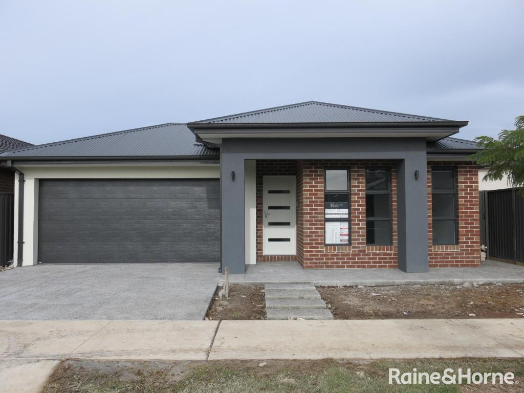 4 CAUCASUS ST, TRUGANINA, VIC 3029