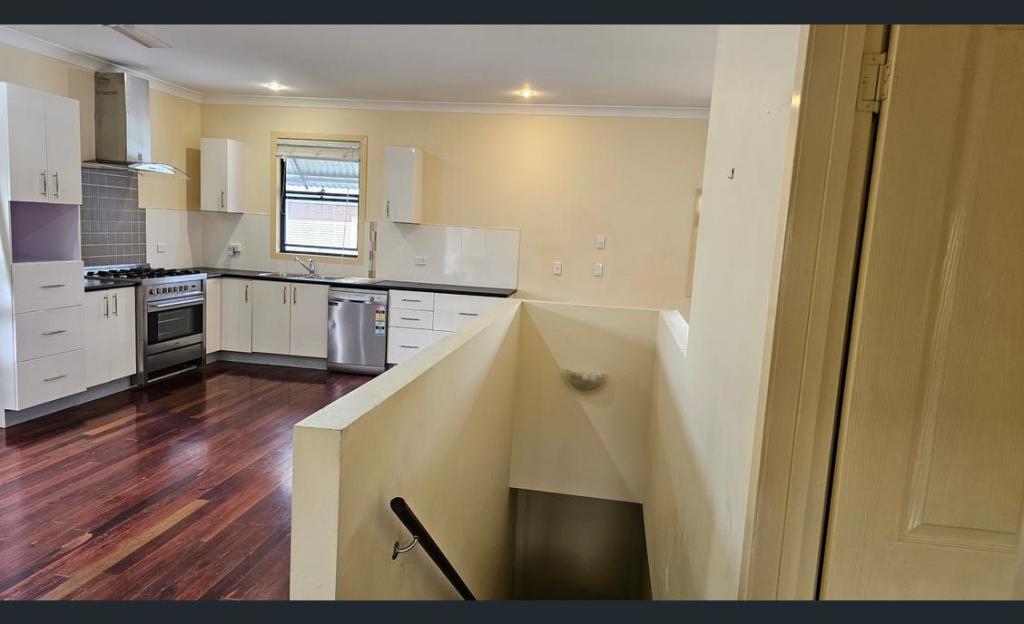 2/3 Tarm St, Wavell Heights, QLD 4012