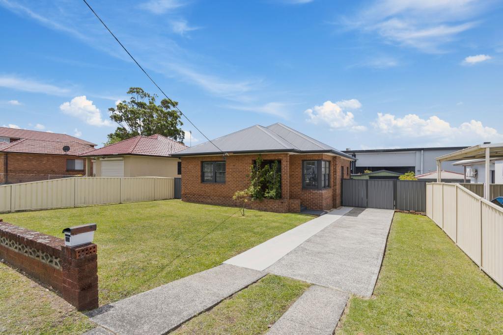 13 First Ave S, Warrawong, NSW 2502