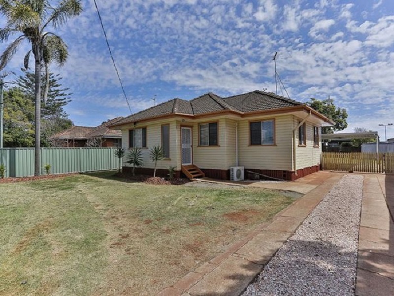 441 Tor St, Newtown, QLD 4350