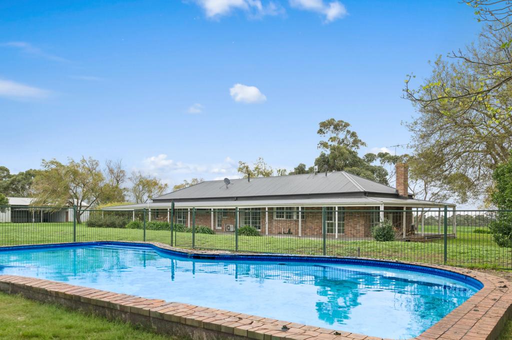 200 Wallaces Rd, Dromana, VIC 3936