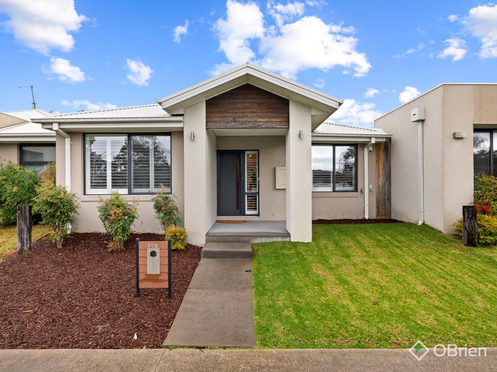 205 Mountainview Bvd, Cranbourne North, VIC 3977